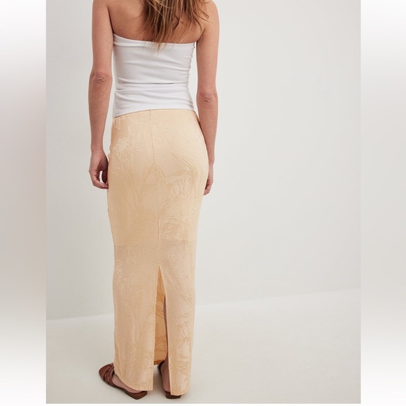 NA-KD midi skirt - Picture 2 of 9